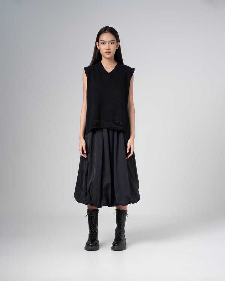 Elle Vest - Black