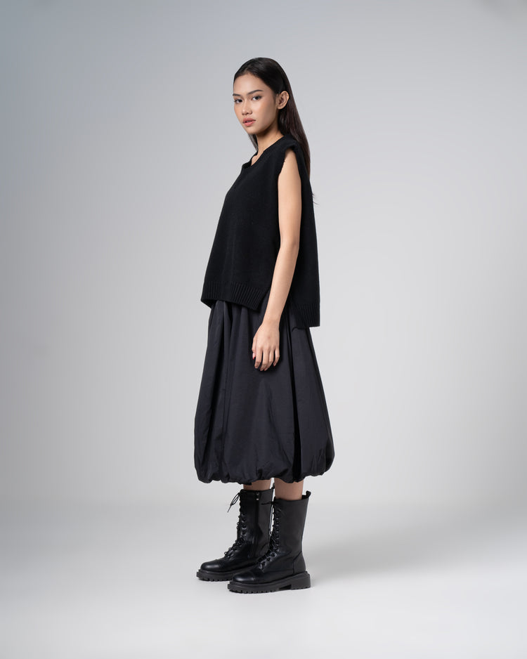 Elle Vest - Black